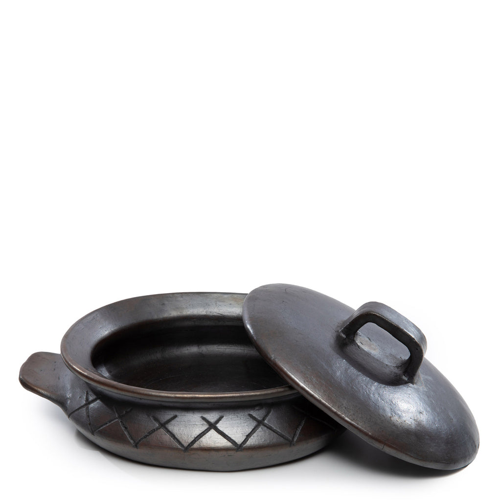 The Burned Oval Pot with Patterns and Handles - black