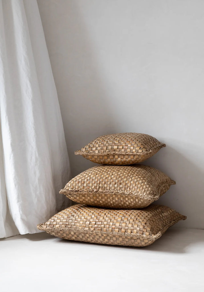 The water hyacinth cushion - 60x60